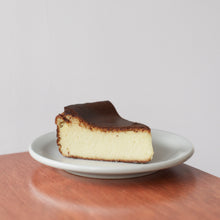 Load image into Gallery viewer, [EC] Burnt Cheesecake (Whole Cake 9&quot;)
